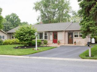 2723 Sherwood Ln, Lancaster, PA 17603