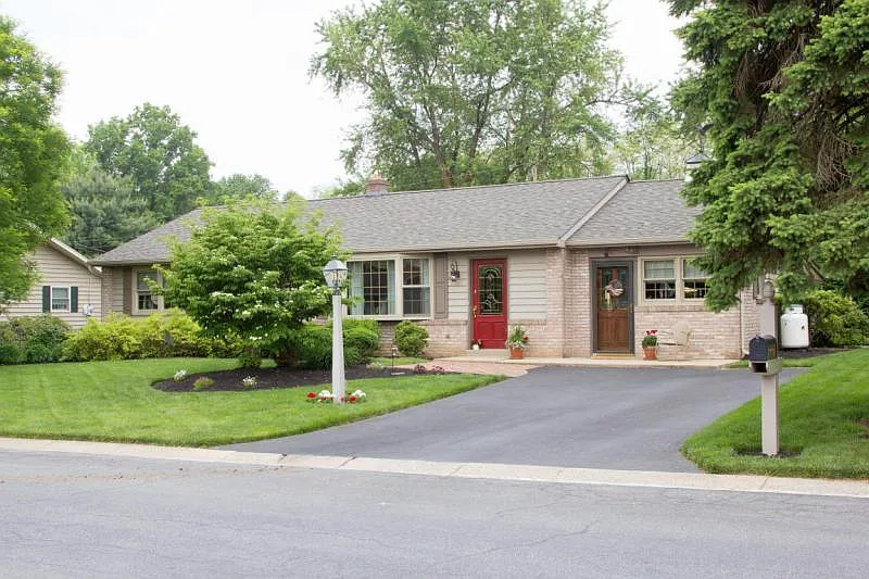 2723 Sherwood Ln photo 1