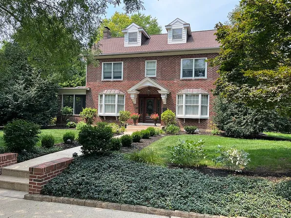 239 Elm Ave, Hershey, PA 17033