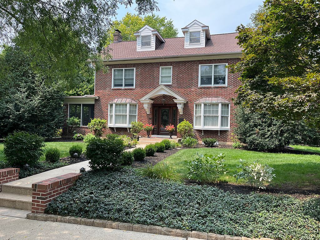 239 Elm Ave - Property Image
