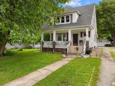 904 N Main St, Washington, IL, 61571