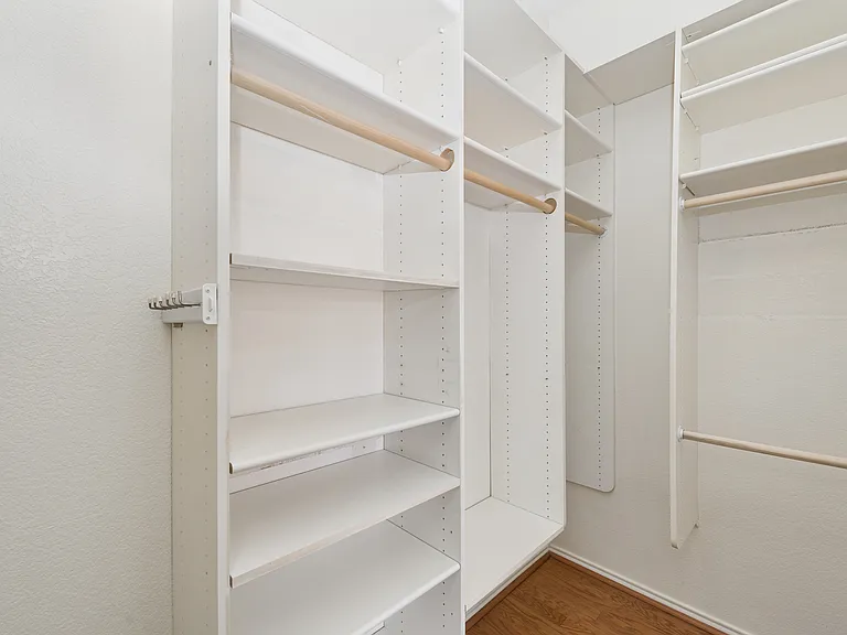 10613 Brandenberg Dr — Photo 21