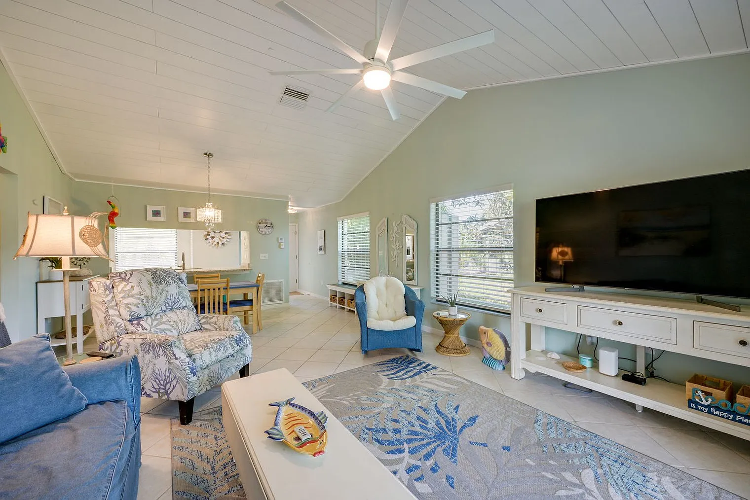 2 bed, 2.0 bath, 1033 sqft, $3,097 — Photo 3