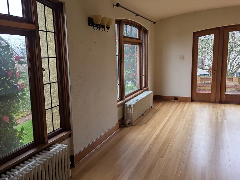 109 State Ave — Photo 6