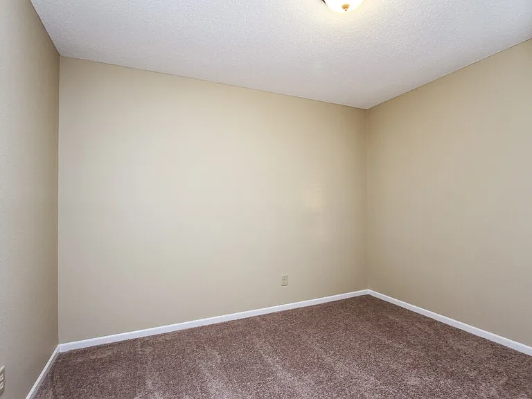 2174 Providence Dr — Photo 11