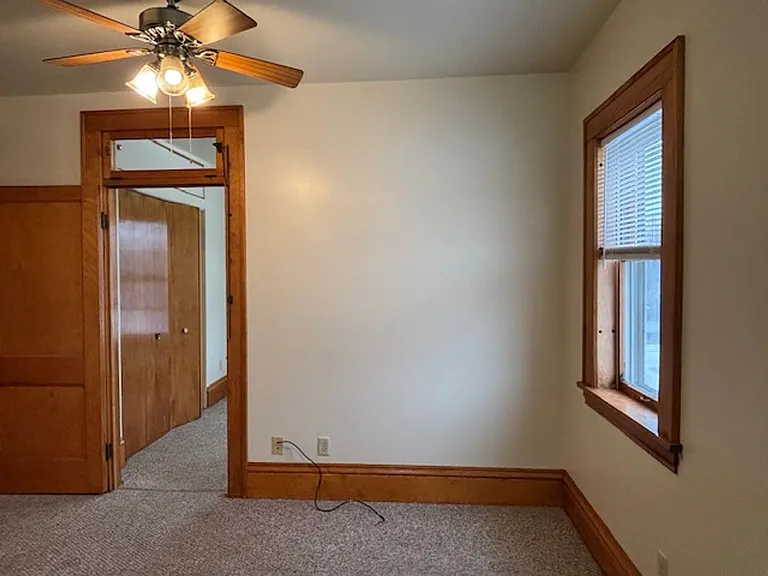 1635 Sherburne Ave — Photo 5