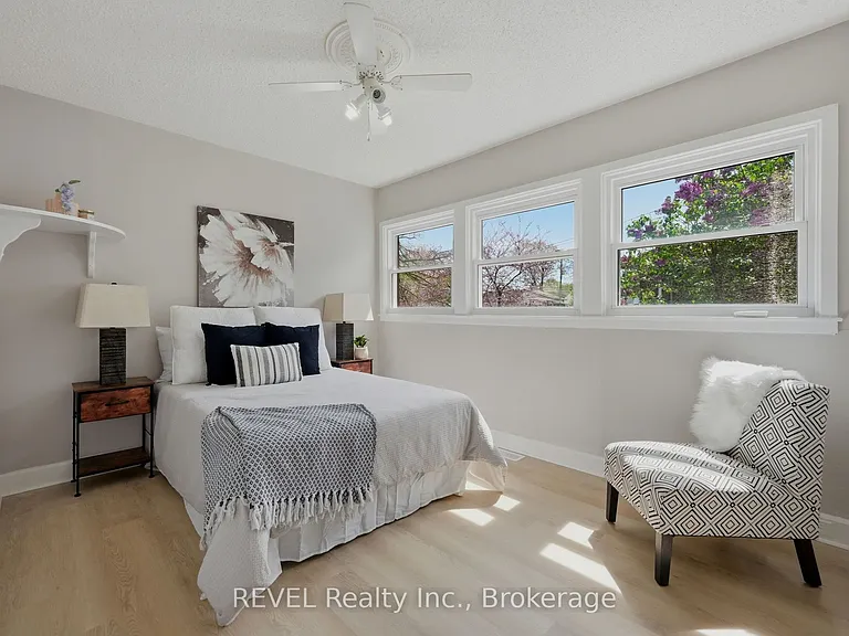 7962 Booth St — Photo 14
