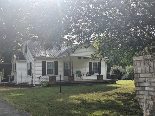 104 Davis Rd, Livingston, TN 38570