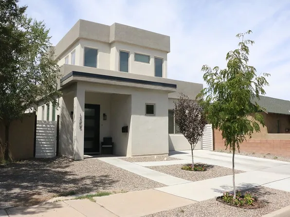 1305 7th St NW, Rio Rancho, NM 87102
