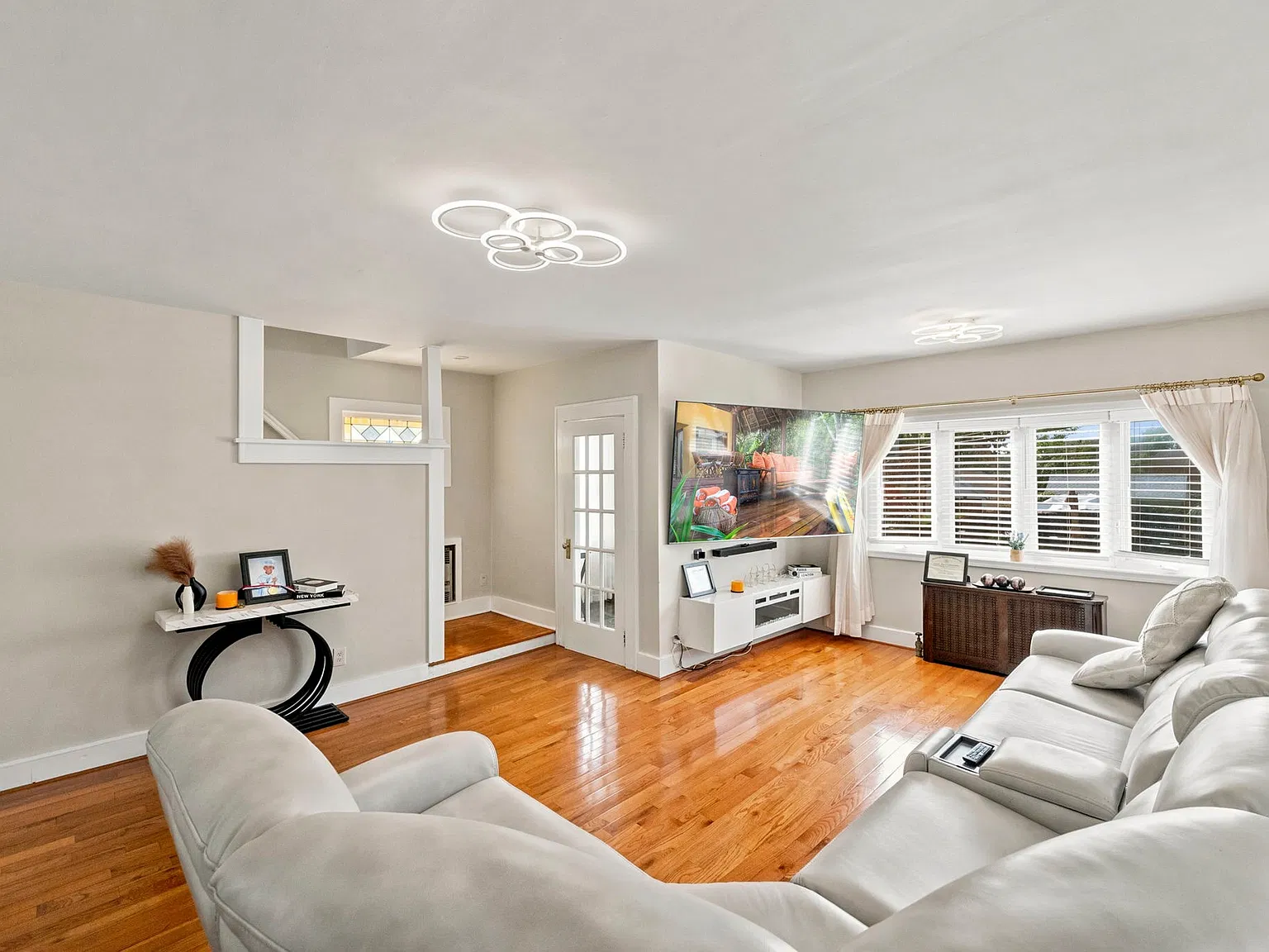 2 bed, 1525 sqft, $3,500 — Photo 3