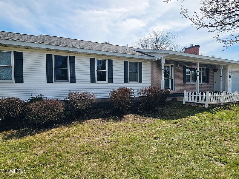 4th image of 306 Jansen Avenue