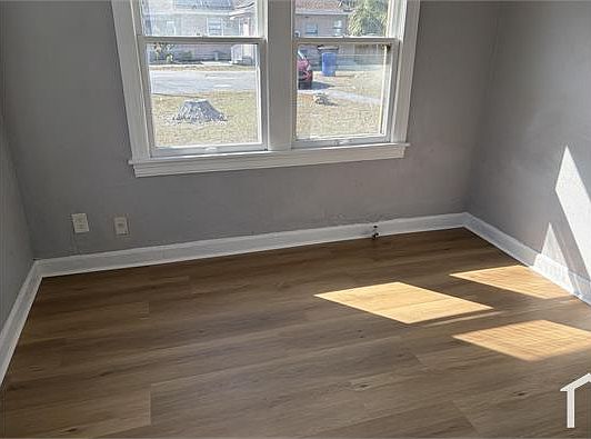 5th image of 2537 4th St S APT 3