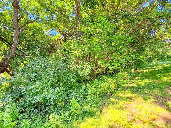 4th image of 17-109 Hidden Cove Ct #110