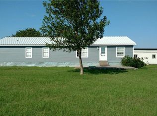 969 Lcr 454, Groesbeck, TX 76642