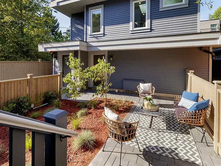 1417 E 10th Ave — Photo 2