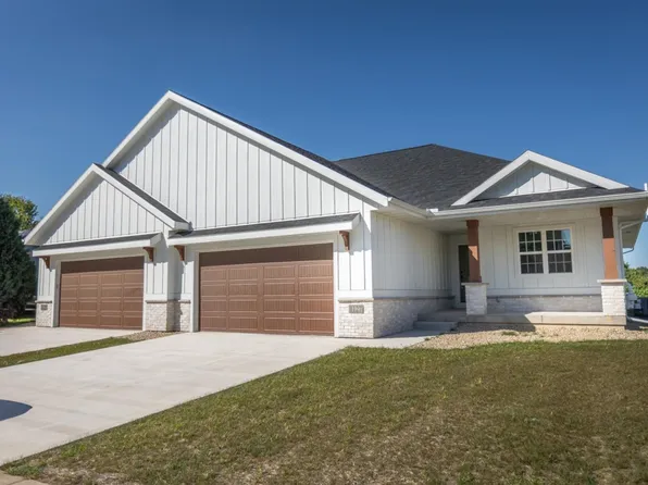 1127 Parkview St, Cottage Grove, WI 53527
