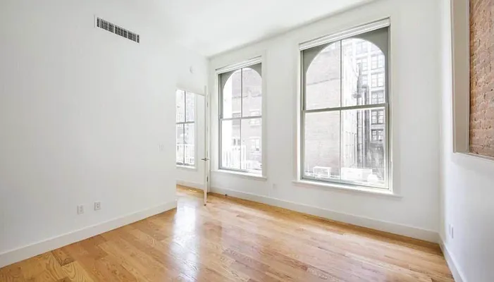 Rented by Compass | media 12