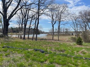 98 Black Horse Ln, Cohasset, MA 02025