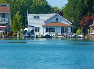 31760 N River Rd, Harrison Township, MI 48045