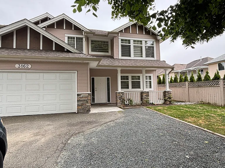 3162 Station Rd — Photo 1