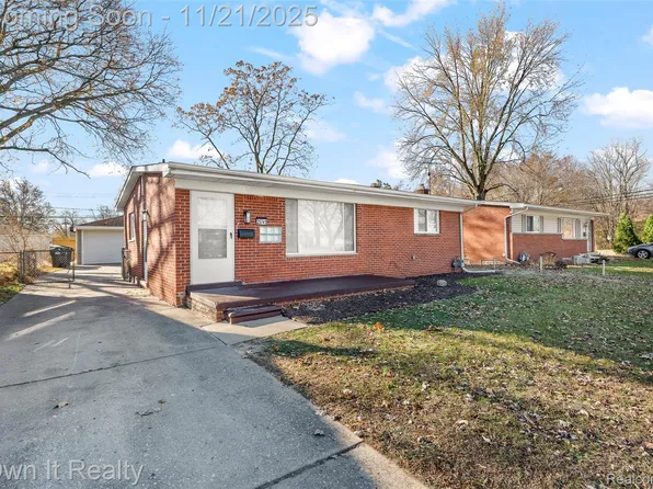 25741 Champaign St, Taylor, MI 48180