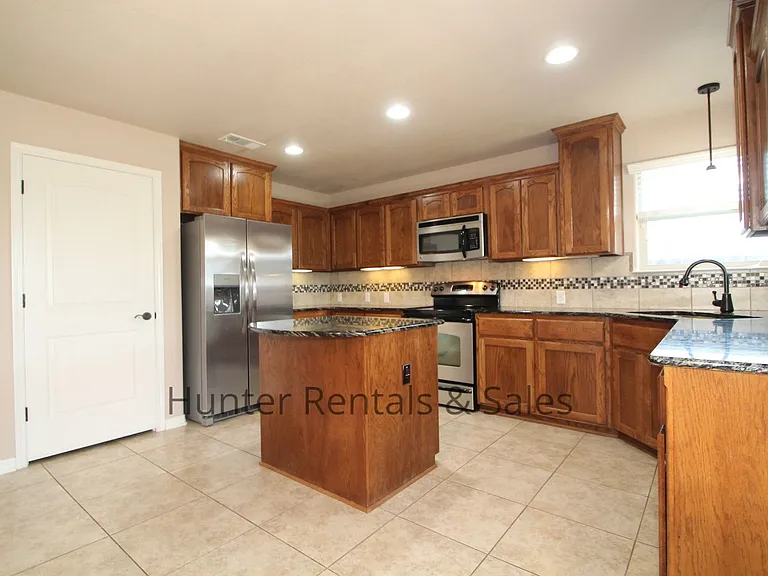 2522 Boxwood Dr — Photo 12