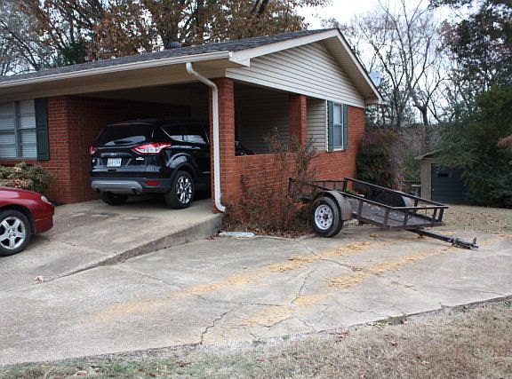 2nd image of 186 Ann Ave