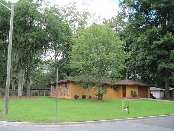 Large corner lot