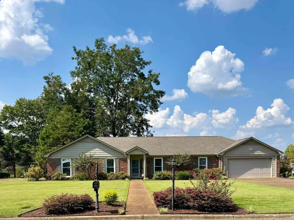2213 Finley Dr, Florence, AL 35630