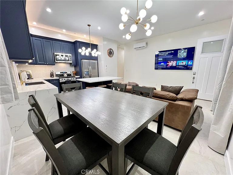 23447 Balmoral Ln #F — Photo 4
