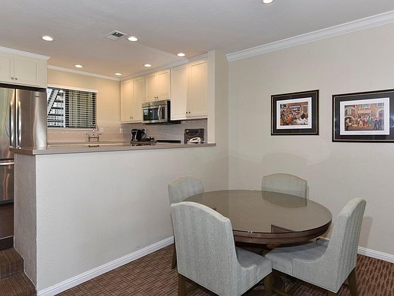 5th image of 850 Acorn Way