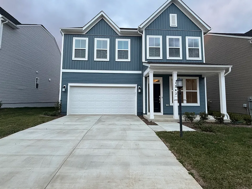 1243 Red Clover Ln