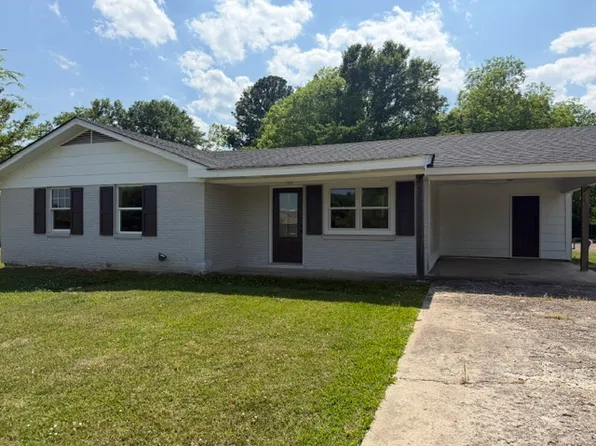 700 Spring St, Starkville, MS 39759