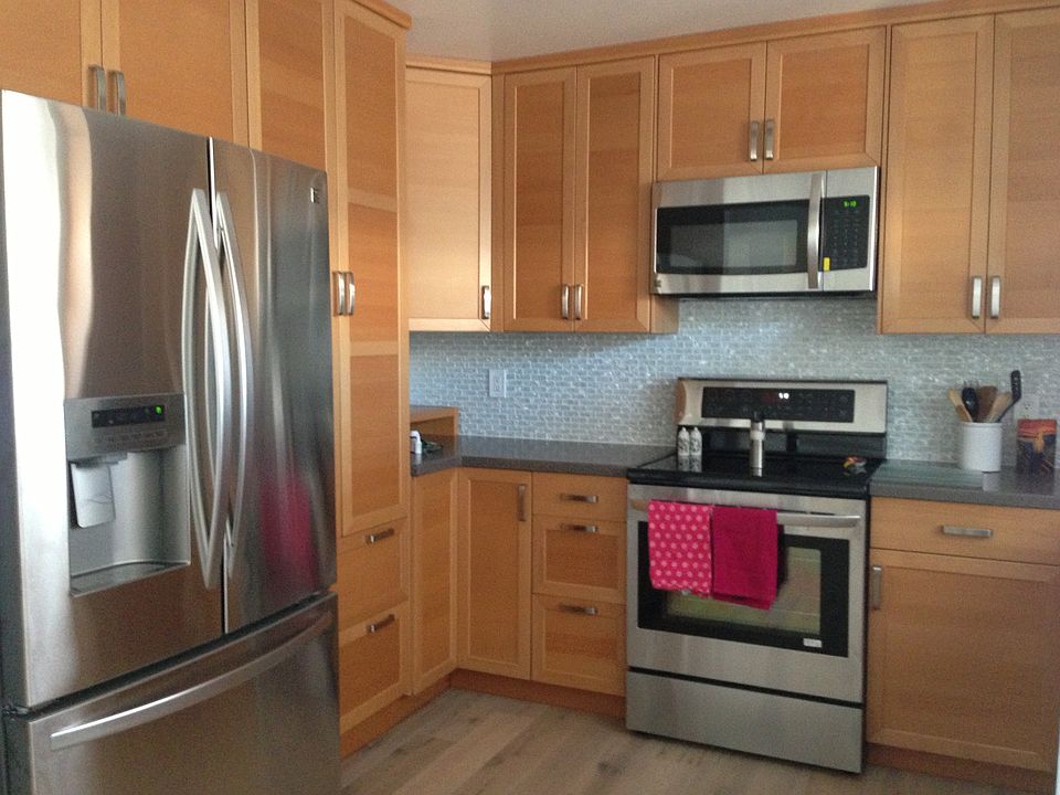 1st image of 2540 Clairemont Dr Unit 305