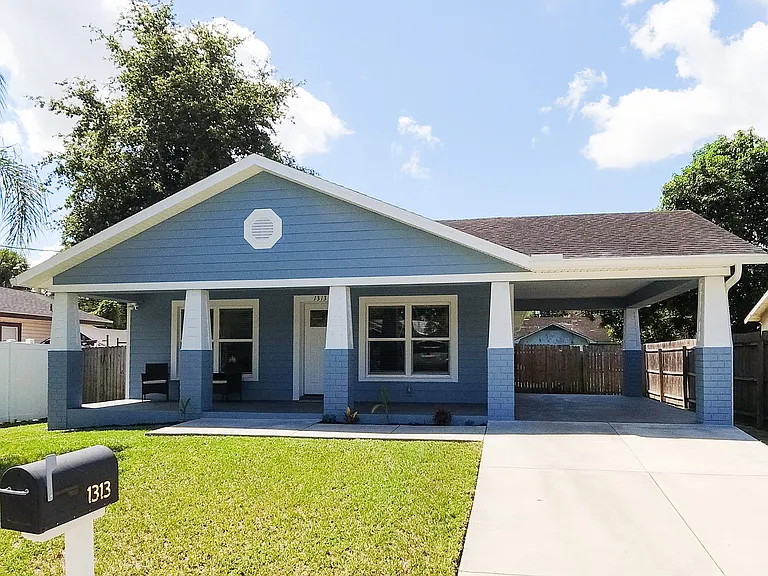 1313 E Cayuga St — Photo 32