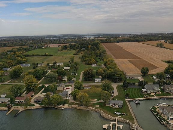 3rd image of E Bayshore