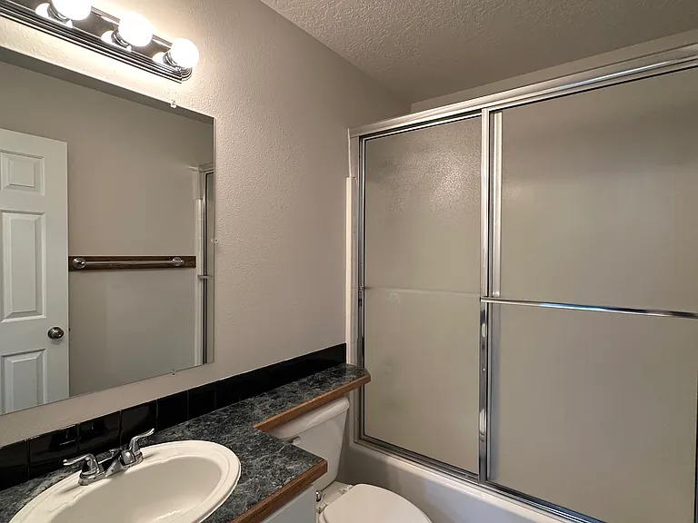16384 Rainbow Dr — Photo 32