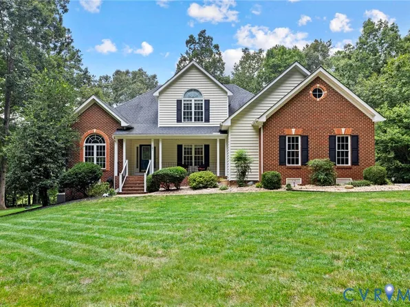 12048 Hadden Hall Dr, Chesterfield, VA 23838