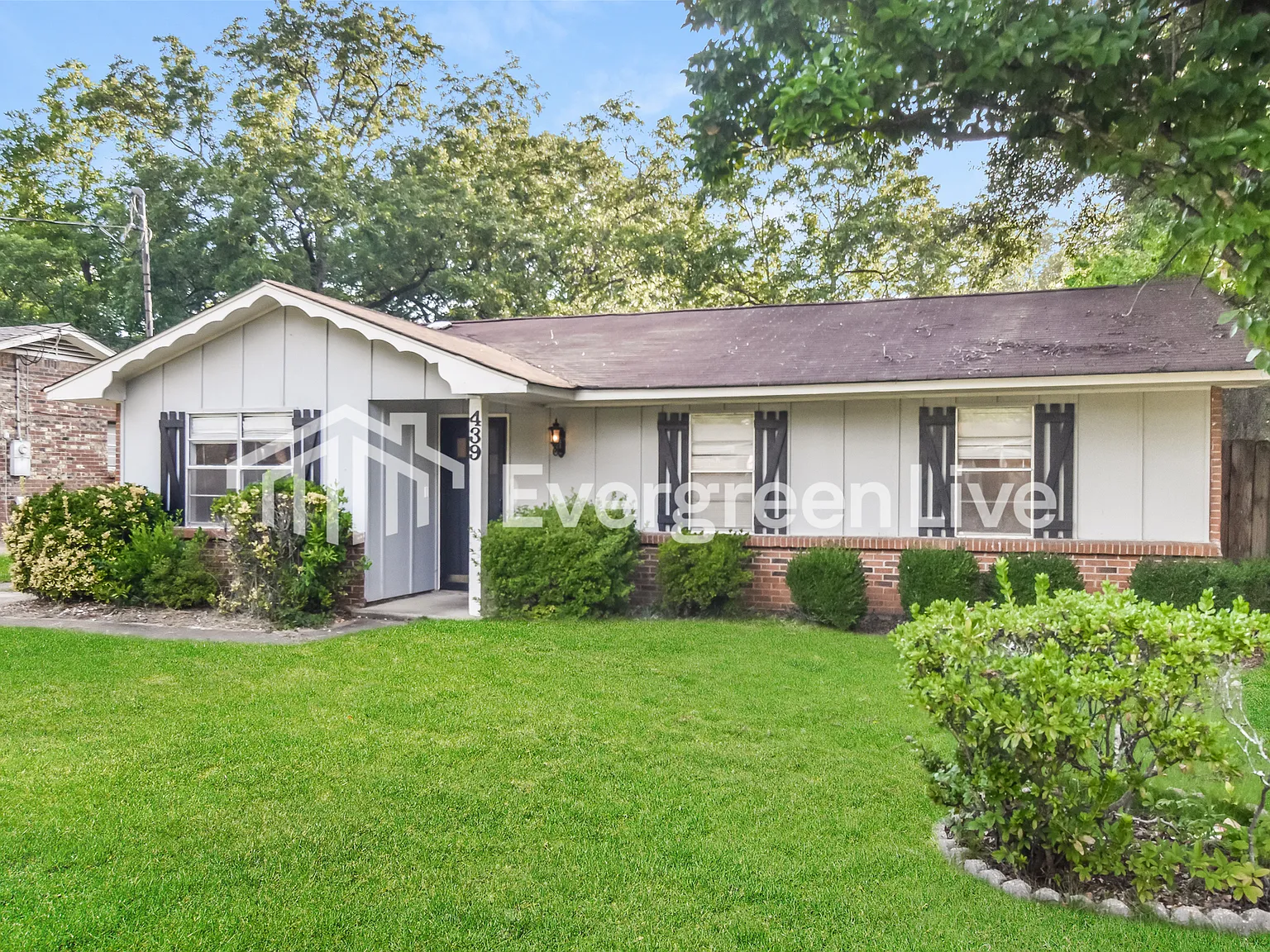 3 bed, 2.0 bath, 1355 sqft, $1,195 — Photo 1