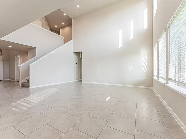 29614 Juniper Ct — Photo 7