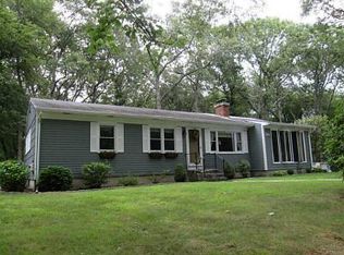 24 Hemlock Dr, North Kingstown, RI 02852