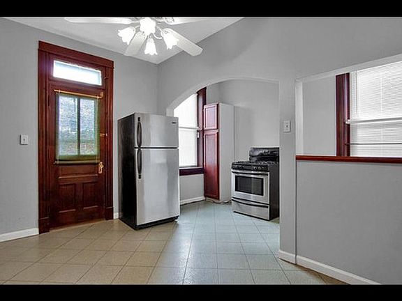 3rd image of 4110 Arsenal St #A