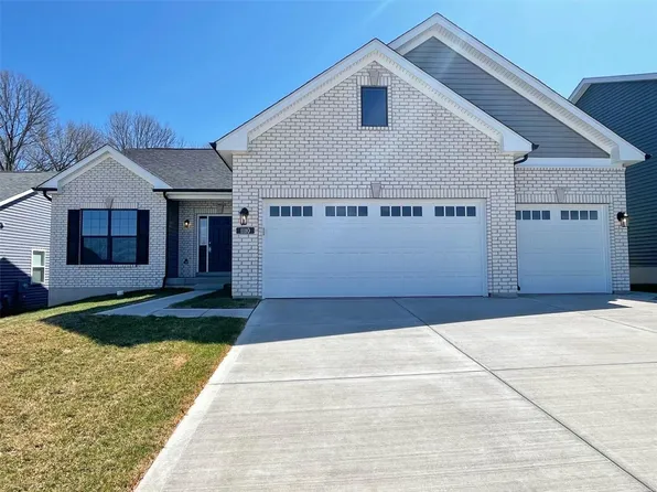 1110 Bloomfield Dr, Eureka, MO 63025