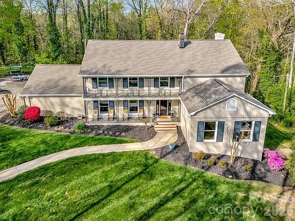 2nd image of 605 Burrage Rd NE