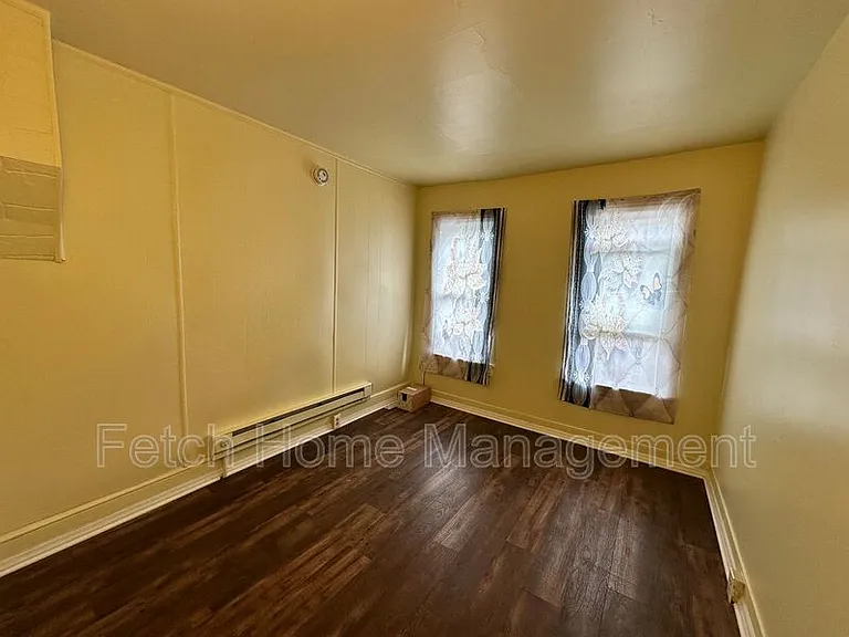 1024 Birch St — Photo 15