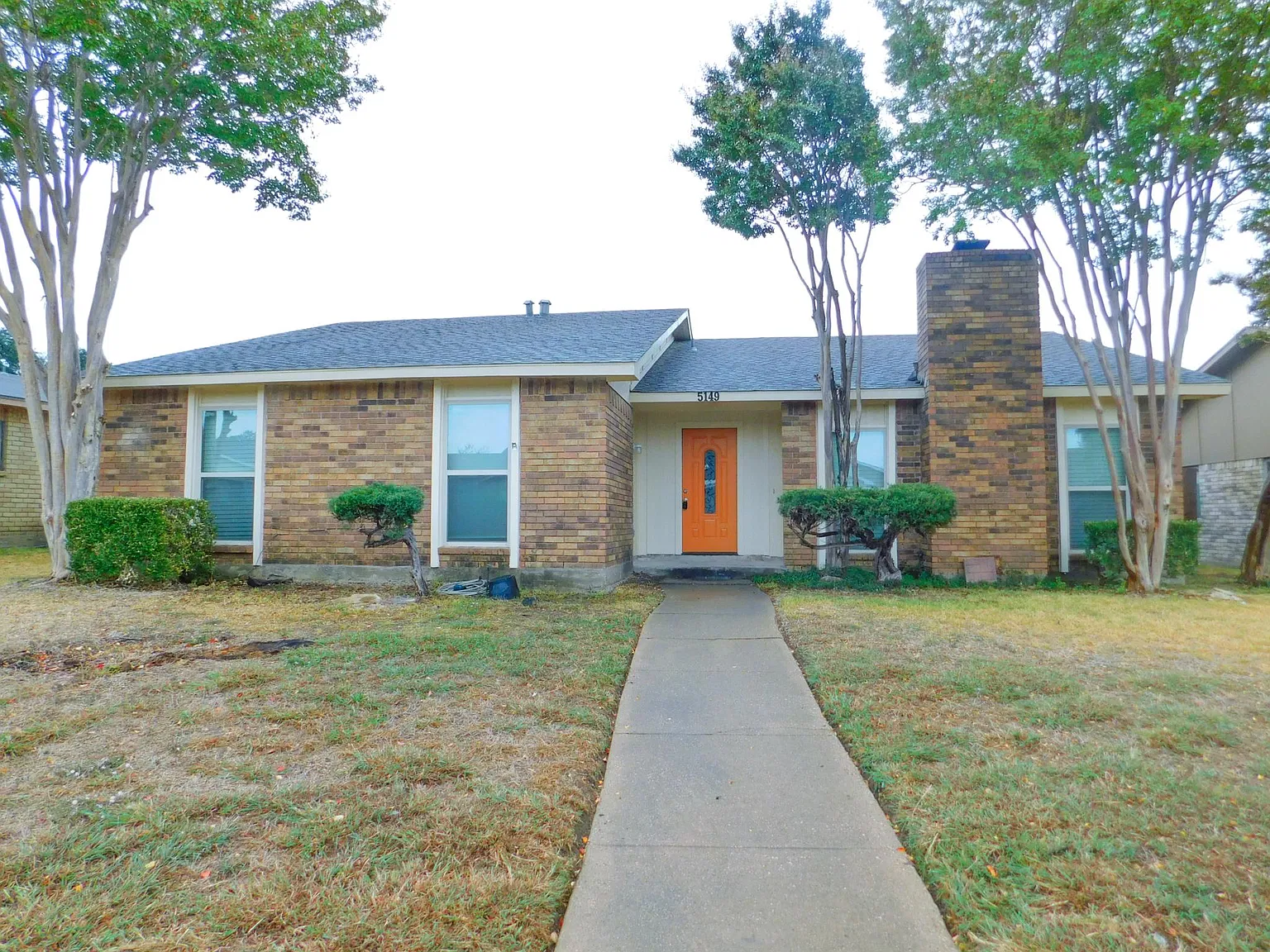 4 bed, 1881 sqft, $2,350 — Photo 2