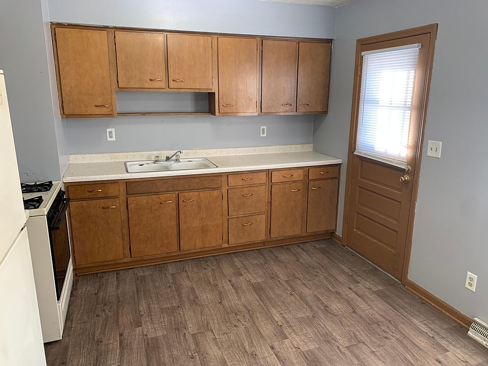 1st image of 3308 Parkside Ave #2