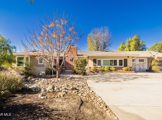 3055 Country Ln, Simi Valley, CA 93063
