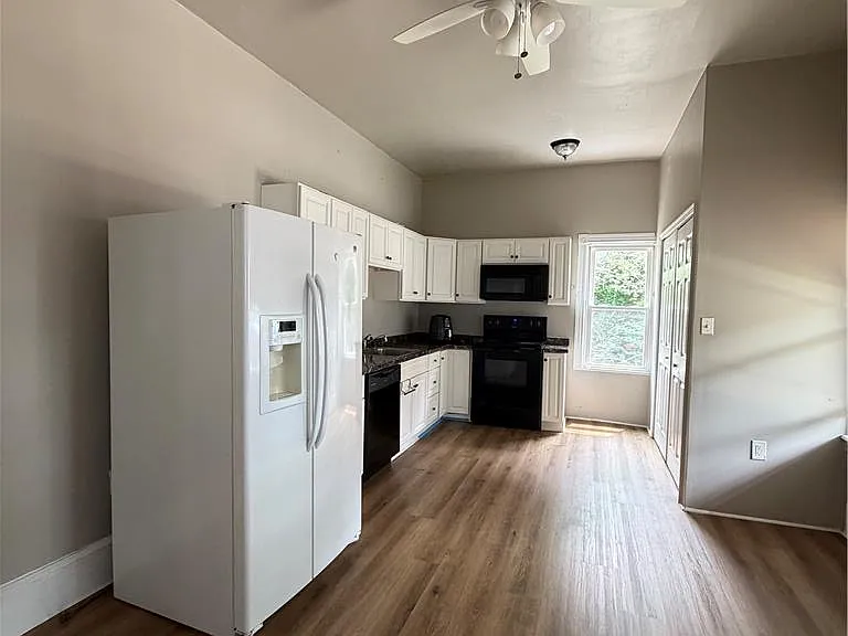 450 Market St — Photo 5