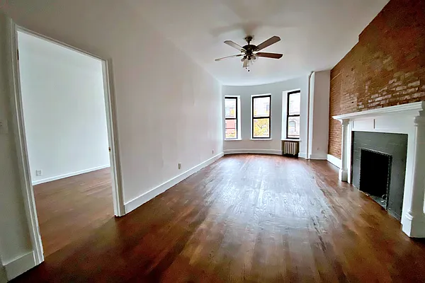 Rented by Douglas Elliman | media 15